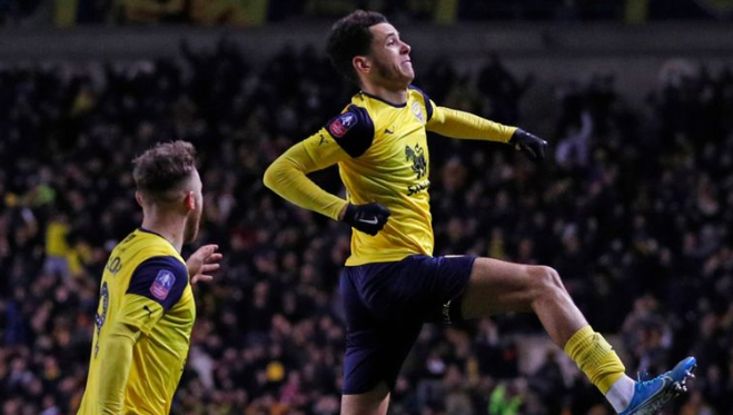 九游体育-法兰克福发布备战花絮，今晨队长鼓劲，足总杯任务艰巨，赛季目标并未改变(11月3日法兰克福关键赛)