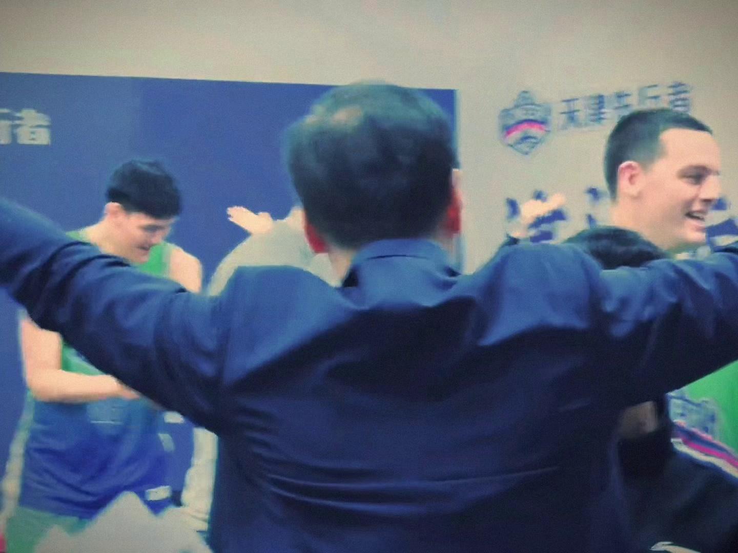 九游体育-包含转折点！武汉三镇更衣室发声，CBA季后赛窗口期攻防权衡，态度坚定，更衣室氛围转暖的词条